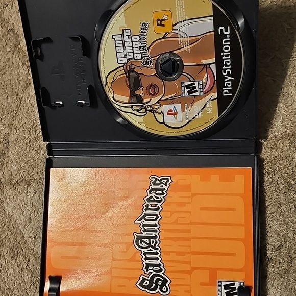 Grand Theft Auto San Andreas PS2 - Picture 2 of 3